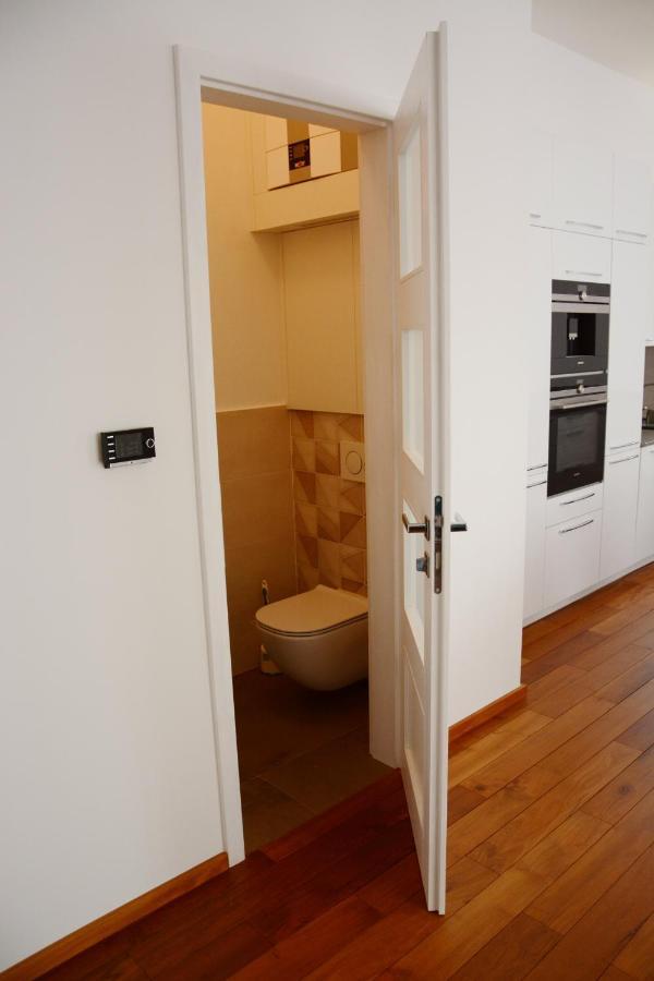 Premium Apartment Near Banska Bystrica Square With Two Big Bedrooms Zewnętrze zdjęcie