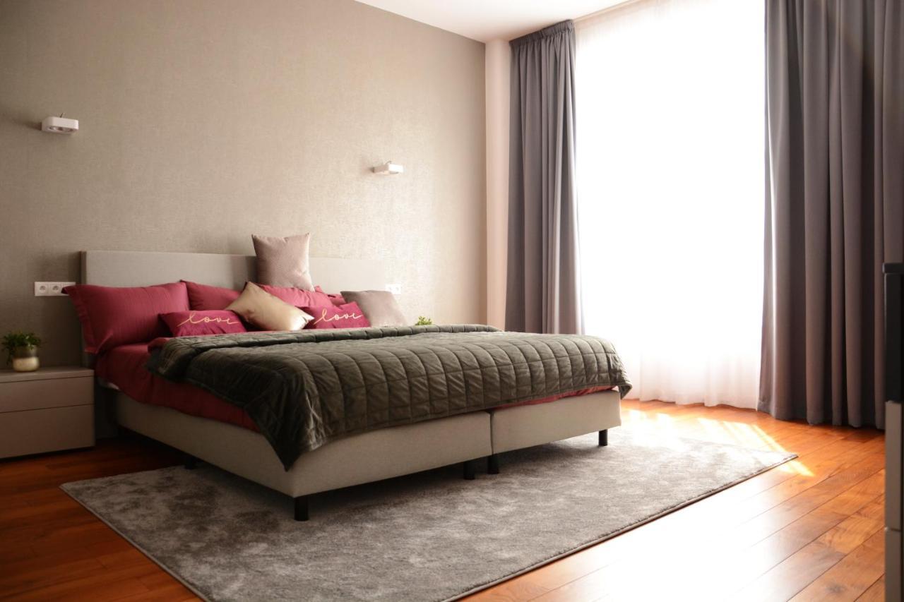 Premium Apartment Near Banska Bystrica Square With Two Big Bedrooms Zewnętrze zdjęcie